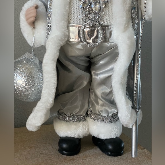 Silver Santa figure - Picture 6 of 6